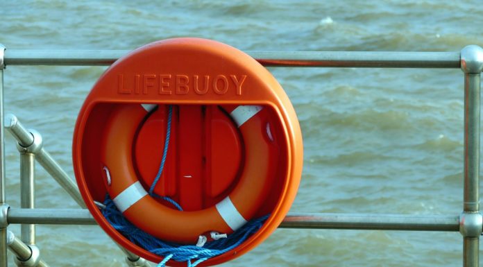A pediatric emergency drugs doctor affords suggestions