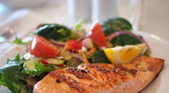 Does the Mediterranean weight-reduction plan actually lower your threat of dementia?