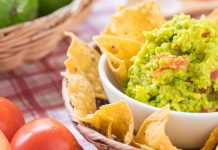 Know learn how to make the genuine Mexican guacamole