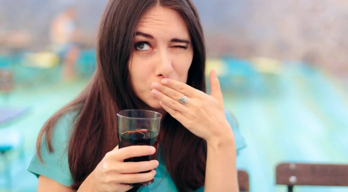 How alcohol tears up your digestive system? Tricks to mitigate the danger