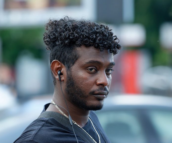 earbuds.jpg