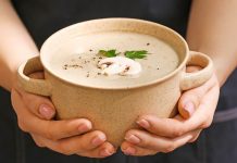 Learn to make mushroom soup with out cream for winter heat!