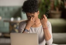 7 efficient eye workout routines to eliminate glasses naturally