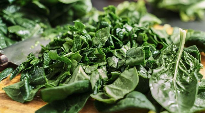 Discover ways to make bathua saag this winter season!