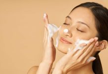 Gel cleanser Vs cream cleanser: Know which one is greatest in your pores and skin sort