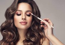 Listed below are 5 well being dangers of making use of eye make-up