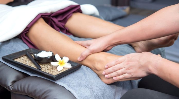 Explanation why foot therapeutic massage at night time is nice