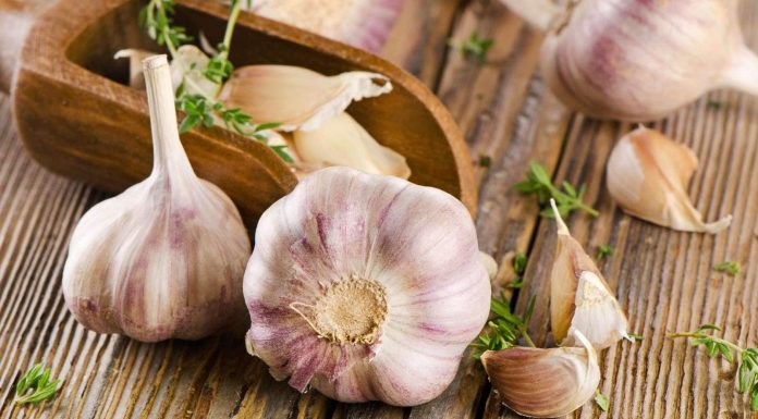 Garlic can have negative effects for some individuals