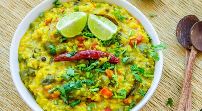 Here’s a fast and straightforward recipe of masala khichdi