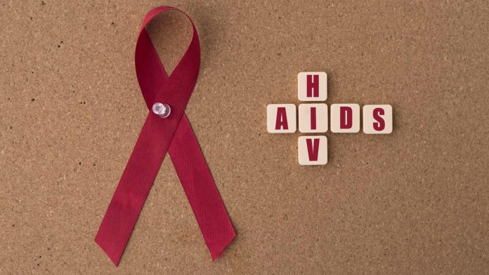 myths-about-Aids.jpg