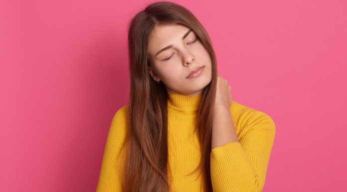 The way to ease neck ache? Listed here are 9 suggestions