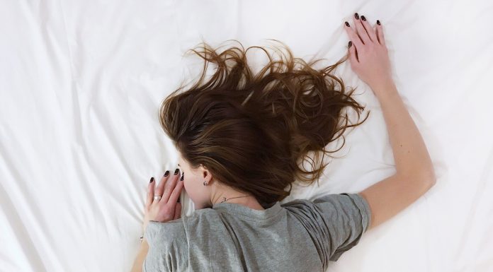 Inadequate good high quality sleep throughout teenage years could heighten subsequent MS threat, suggests research