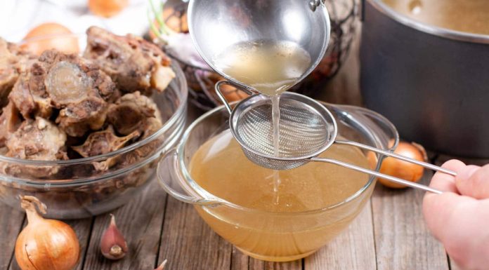 Ingesting bone broth this winter could also be greatest to your pores and skin