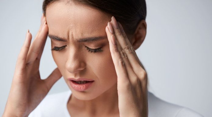 Understand how vitamin B deficiency could make migraine worse
