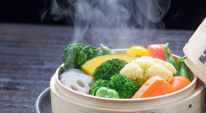 Know the well being advantages of steamed greens vs uncooked