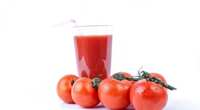 On a New 12 months’s well being kick? What to know earlier than swapping actual fruits and veggies for V8 juice