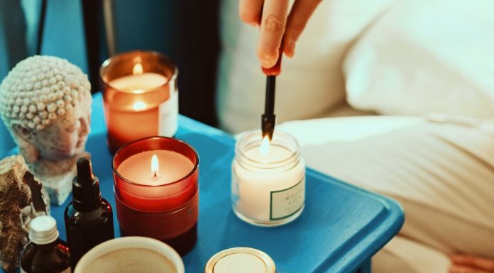 Too many smelly candles? Here is how scents influence the air high quality in your house