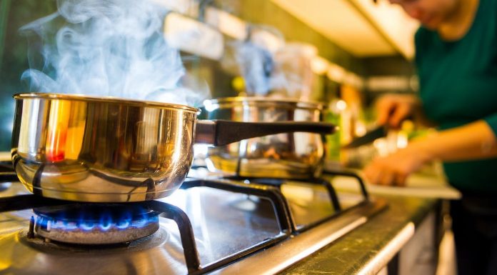 Seven methods to guard your well being when cooking with fuel