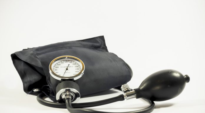 Erratic sleep patterns linked to elevated blood stress in teenagers with additional stomach weight