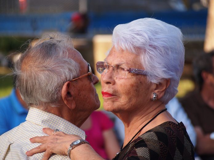 7-olderpeople.jpg