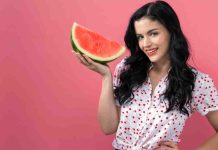 Watermelon vs muskmelon: Which melon boosts your well being extra?