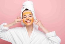 5 DIY summer time fruit face packs to get glowing pores and skin