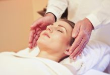Therapeutic massage therapists ease the ache of hospice sufferers, however aren’t straightforward to search out