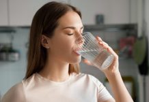 Advantages of ingesting chilly water: Is chilled water good for well being?