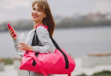 5 finest fitness center duffle baggage
