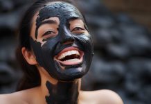 6 greatest charcoal peel-off masks for eradicating pores and skin impurities