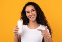 Milk for hair: Advantages and find out how to use it