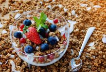 Learn how to make muesli: A fast DIY recipe