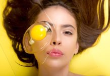 Methods to use eggs for pores and skin?