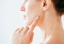 What are cancerous moles and the way to establish them?