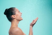 Scorching or chilly bathe after a exercise: Know which one is greatest