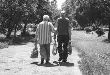 How lengthy will you reside? New proof says it is rather more about your selections than your genes