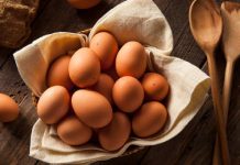 What are the healthiest methods to eat eggs?