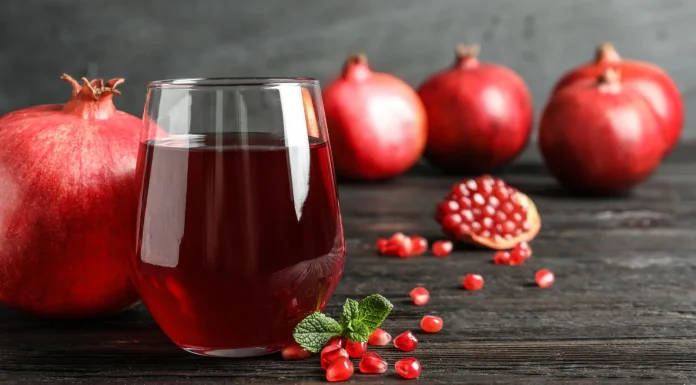 Nutritionist shares 10 collagen-boosting drinks to sluggish pores and skin ageing