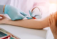 Can folks with diabetes donate blood?