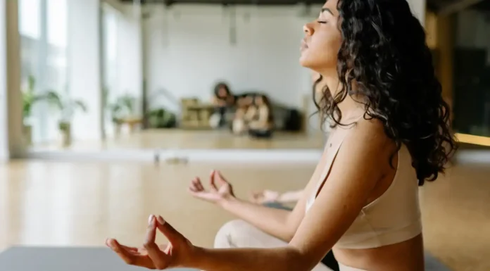Improve fertility: How yoga helps your ovulation?