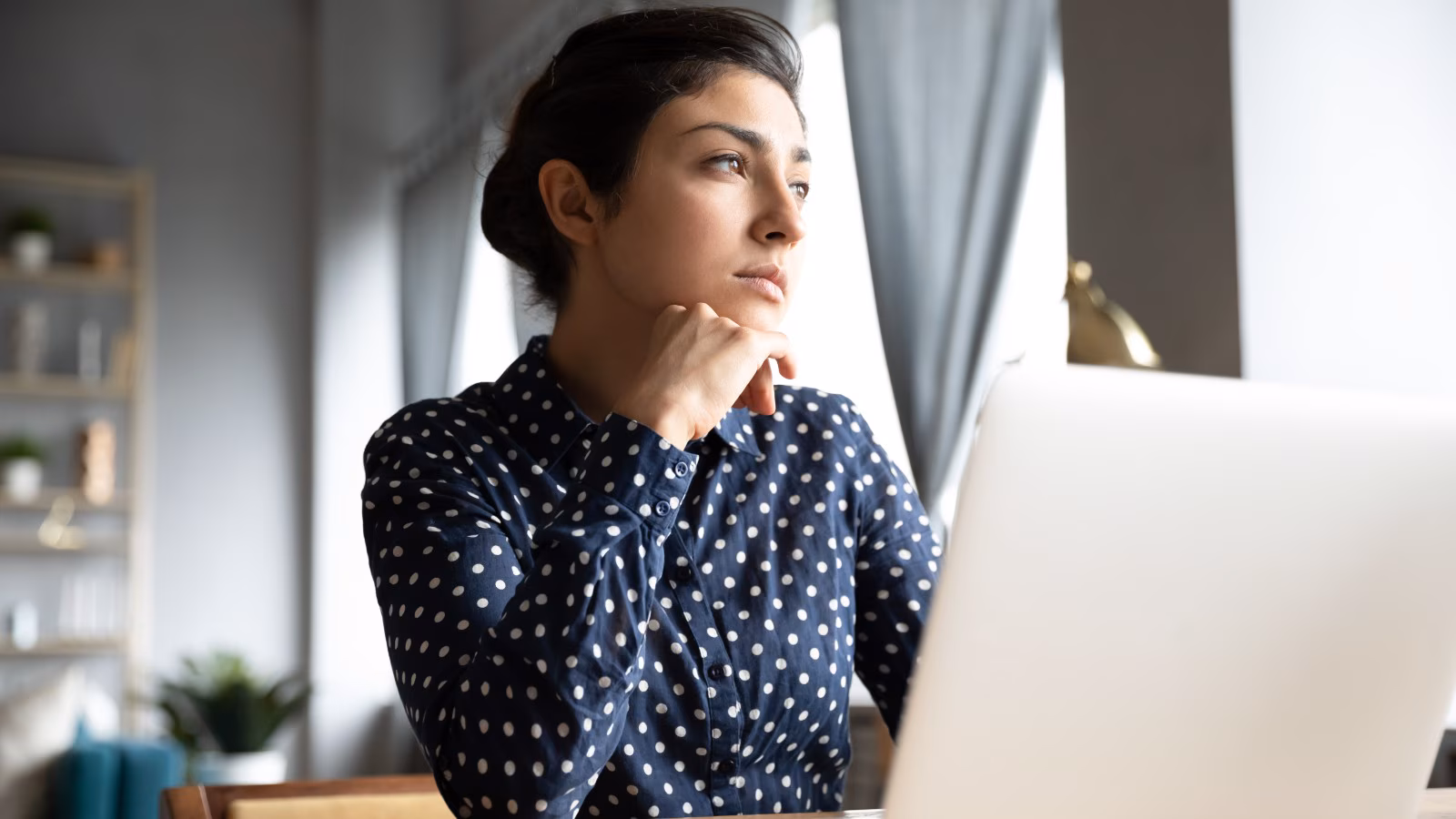 How worker psychological well being shapes firm id